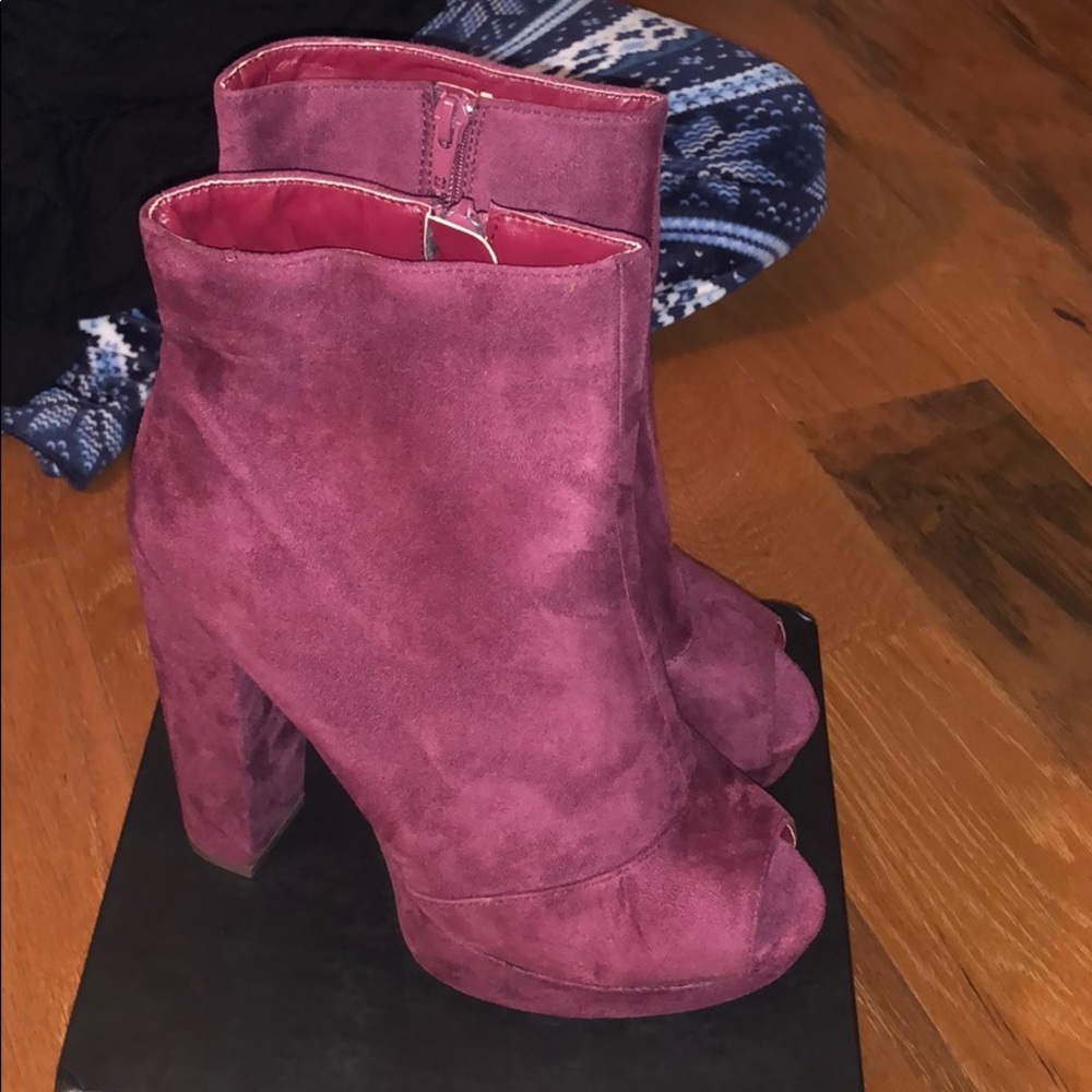 Open toe boots